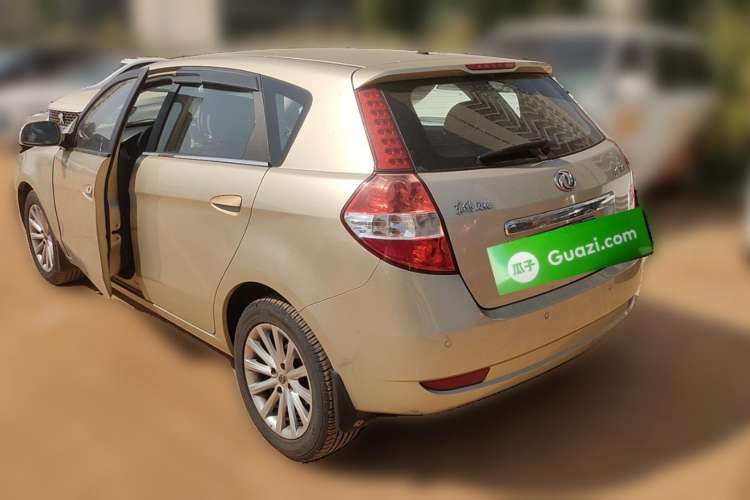 Used Dongfeng Aeolus H30 2010 1.6L Manual Zunya Trim