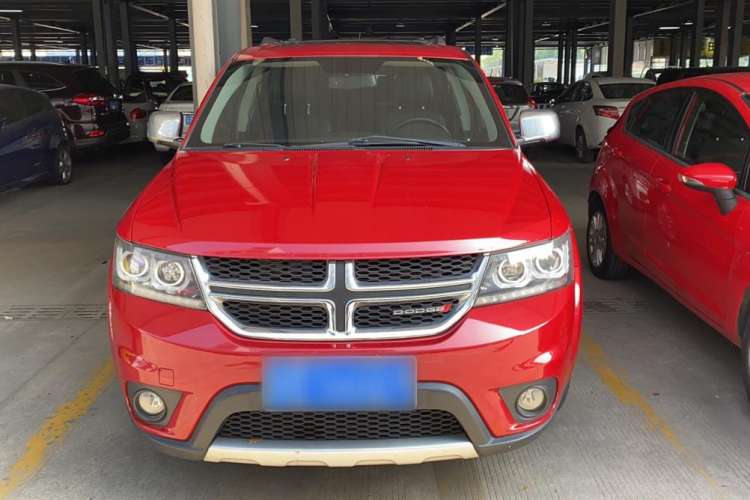 Used Dodge Journey 2013 2.4L Two-Wheel Drive Luxury Version
