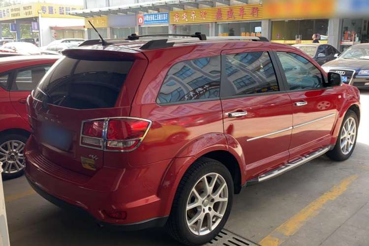 Used Dodge Journey 2013 2.4L Two-Wheel Drive Luxury Version
