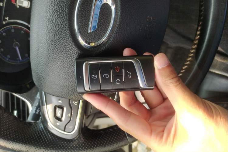 Used GAC Trumpchi GS7 2017 280T Two-Wheel Drive Luxury Model