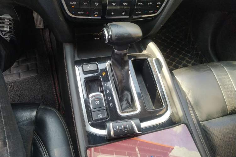 Used GAC Trumpchi GS7 2017 280T Two-Wheel Drive Luxury Model