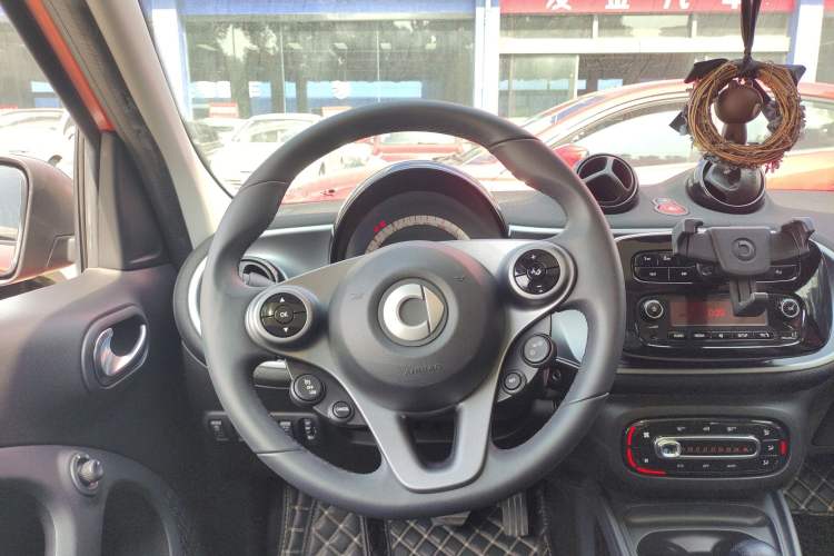 Used smart forfour 2018 1.0L 52kW Passion Edition