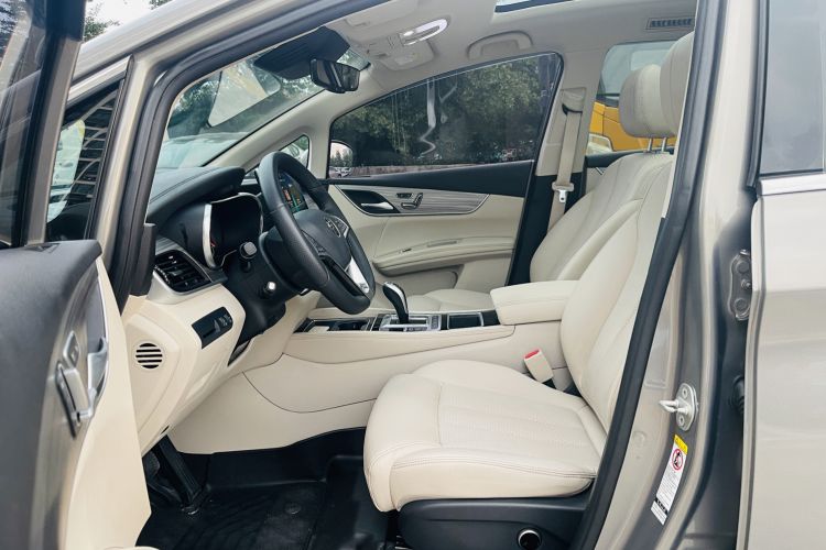 Used BYD Song MAX New Energy 2019 DM 1.5T Smart Connect Zhiyao Model 6-Seater China V Emission Standard
