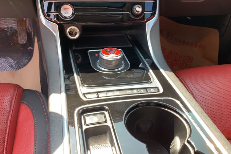 Used Jaguar XE 2017 2.0T 200 PS R-Sport
