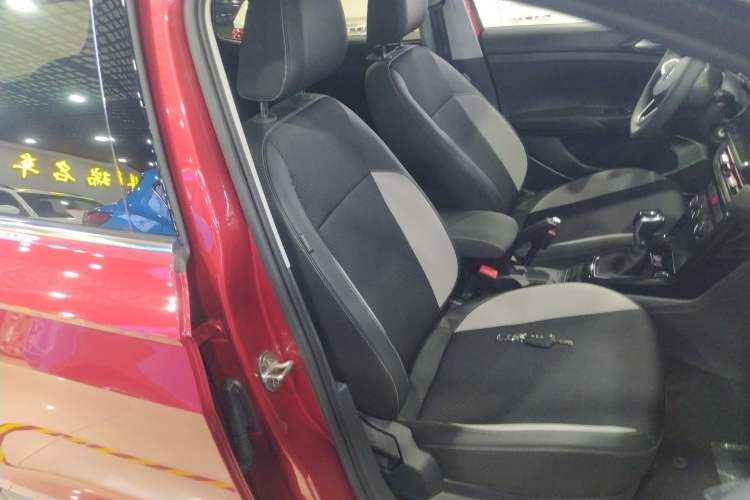 Used Volkswagen Tacqua 2020 1.5L Automatic Yue