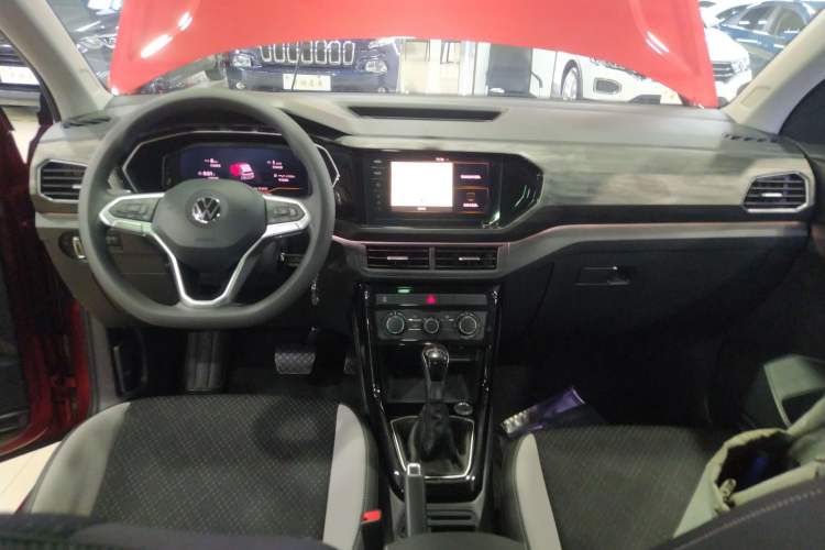 Used Volkswagen Tacqua 2020 1.5L Automatic Yue