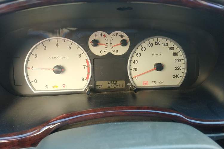 Used Hyundai MoInca 2009 2.0L Manual Luxury Edition GL
