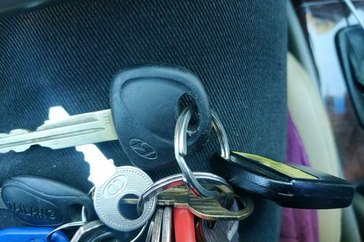 Used Hyundai MoInca 2009 2.0L Manual Luxury Edition GL
