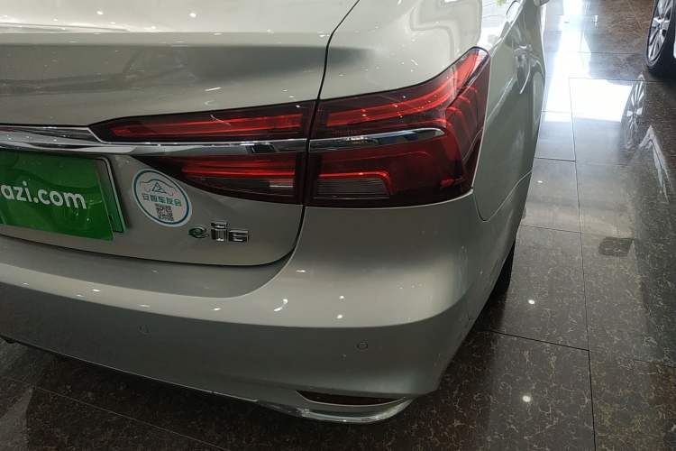 Used Roewe i6 New Energy 2017 45T Hybrid Connect & Smart Enjoyment Edition
