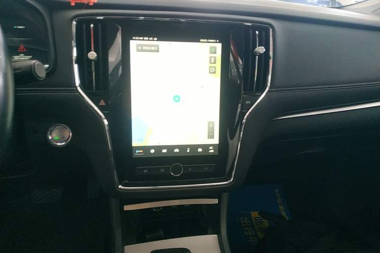 Used Roewe i6 New Energy 2017 45T Hybrid Connect & Smart Enjoyment Edition
