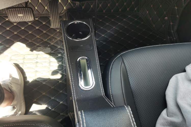 Used Baojun KiWi EV 2022 Artist Lite Edition Lithium Iron Phosphate
