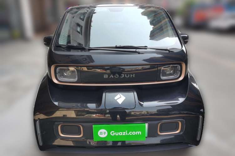 Used Baojun KiWi EV 2022 Artist Lite Edition Lithium Iron Phosphate
