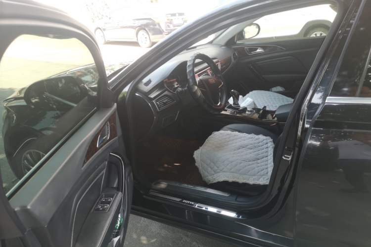 Used Zotye Z700 2018 Z700H 1.8T Manual Luxury Model