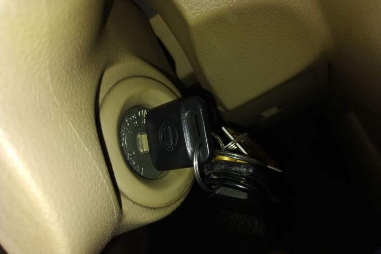 Used Nissan Tiida Sedan 2008 1.6L Manual Fashion Edition Vehicle Key