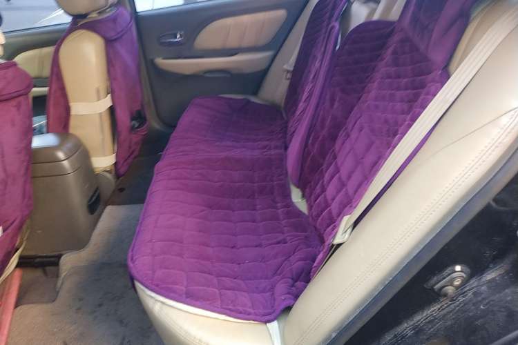 Used Hyundai MoInca 2009 2.0L Manual Luxury Edition GL
