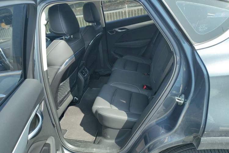 Used Geely Auto Monjaro New Energy 2019 Updated 400T YAOXINGER Pure Electric Range of 56 KM
