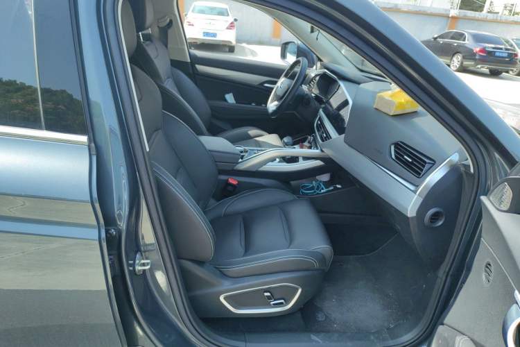 Used Geely Auto Monjaro New Energy 2019 Updated 400T YAOXINGER Pure Electric Range of 56 KM
