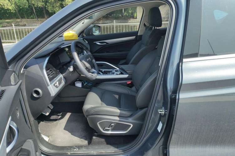 Used Geely Auto Monjaro New Energy 2019 Updated 400T YAOXINGER Pure Electric Range of 56 KM
