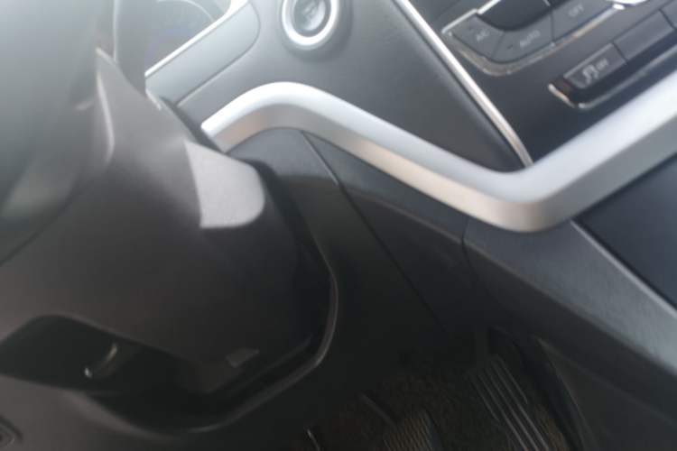 Used Geely Auto Emgrand 2016 Sedan 1.5L Manual Upward Edition Vehicle Key