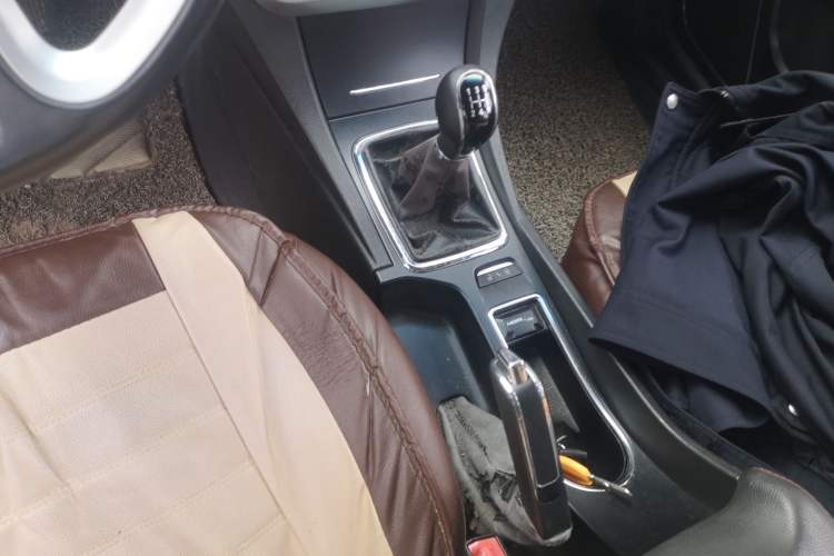 Used Geely Auto Emgrand 2016 Sedan 1.5L Manual Upward Edition Gear Lever