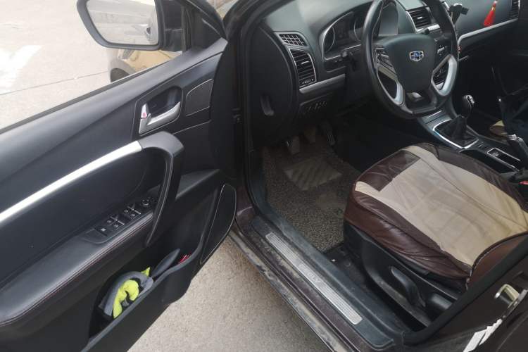 Used Geely Auto Emgrand 2016 Sedan 1.5L Manual Upward Edition Driver Seat