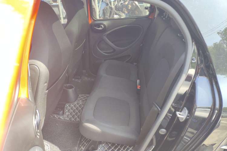 Used smart forfour 2018 1.0L 52kW Passion Edition