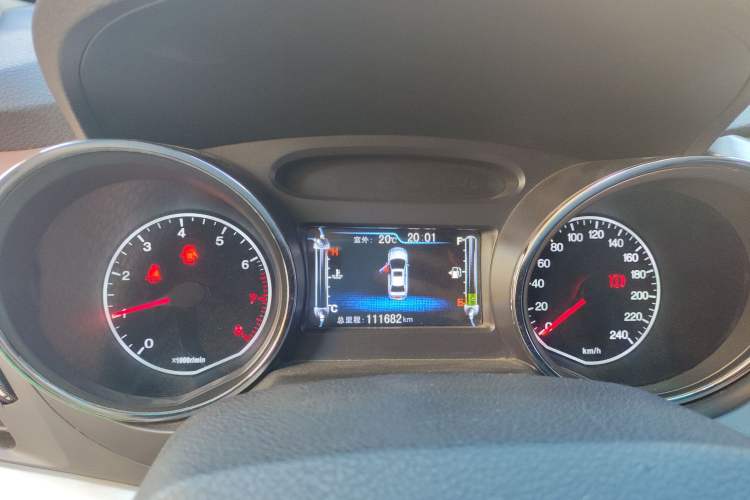 Used BYD G5 2014 1.5TI Manual Luxury Edition
