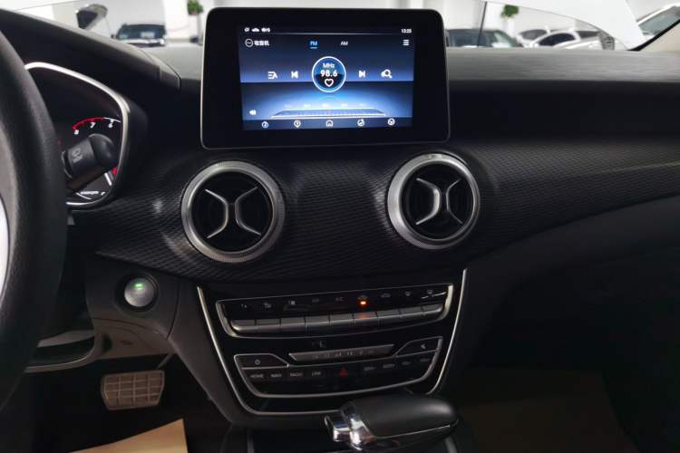 Used BAIC  2019 1.5L CVT Luxury Edition China V