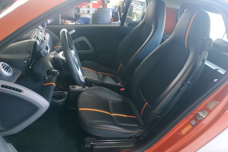 Used smart fortwo 2015 1.0 MHD Spark Special Edition
