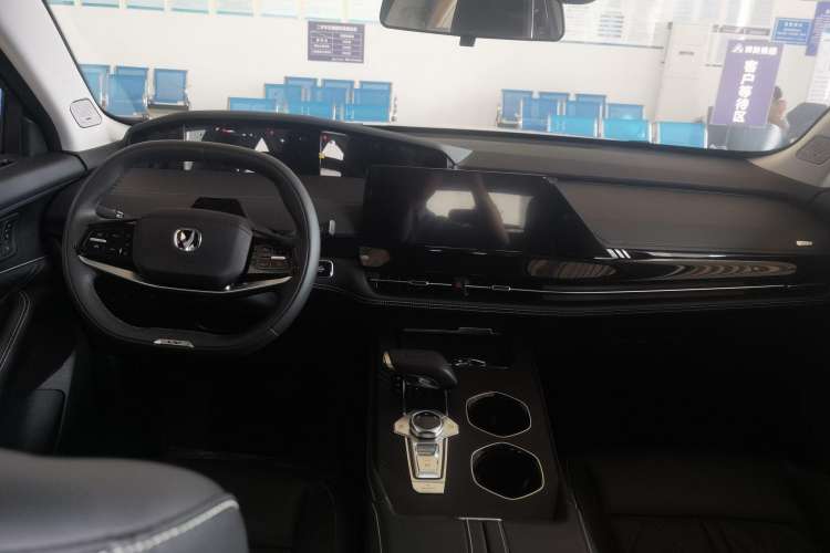 Used Changan UNI-K iDD 2023 Smart Electric iDD 1.5T 135km Smart Leading Model