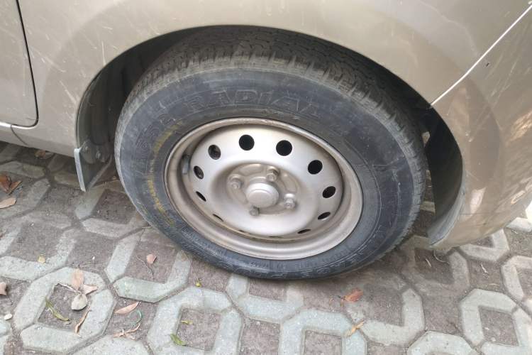 Used Wuling Rongguang V 2019 1.5L Van - Utility Model
