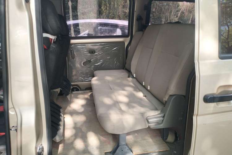 Used Wuling Rongguang V 2019 1.5L Van - Utility Model
