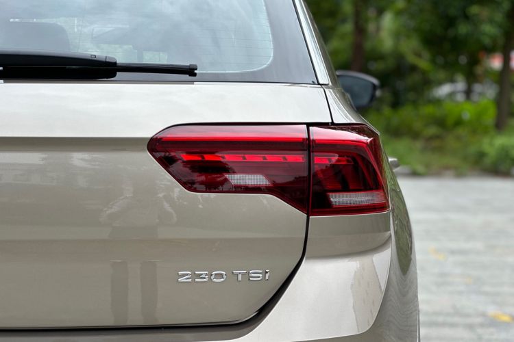 Used Volkswagen T-ROC 2020 230TSI DSG Two-Wheel Drive Advanced Version