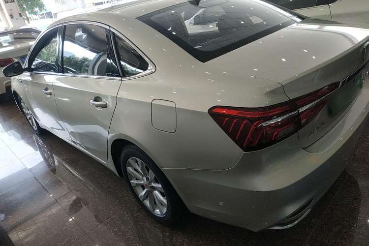 Used Roewe i6 New Energy 2017 45T Hybrid Connect & Smart Enjoyment Edition
