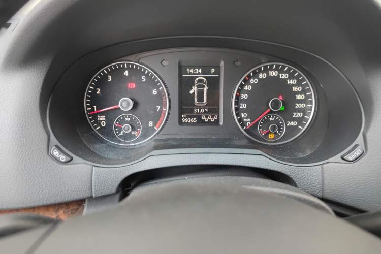 Used Volkswagen Sharan 2013 1.8TSI Comfort Model