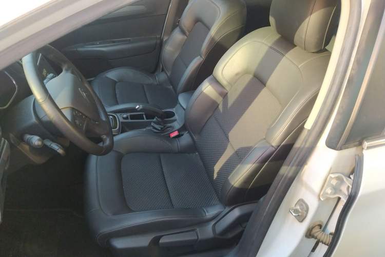 Used Citroen C4 Sega 2016 1.6L Automatic Luxury Model Left Front Seat