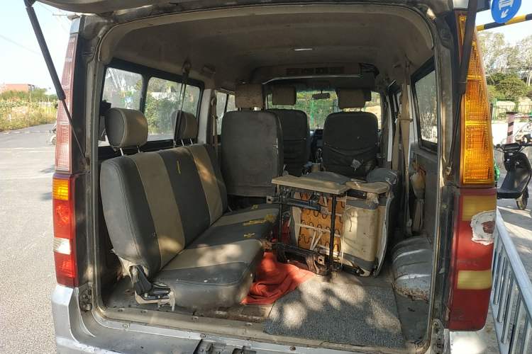 Used Dongfeng Xiaokang C37 2012 1.4L Standard Edition DK13-06