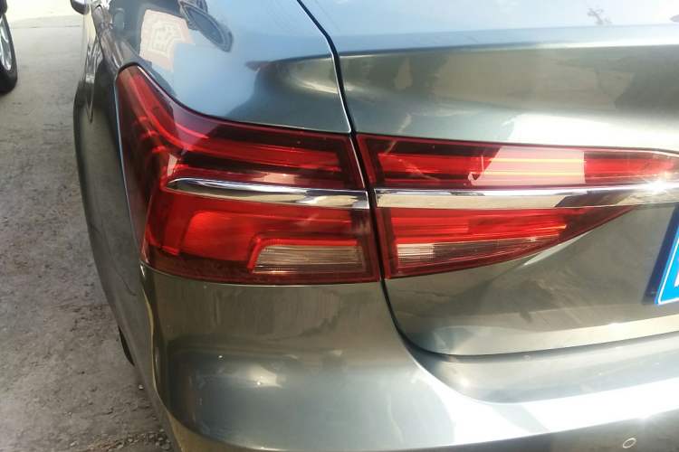 Used Roewe i6 2017 20T Automatic Internet Smart Edition