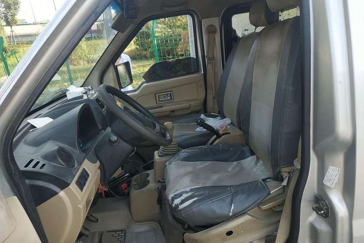 Used Dongfeng Xiaokang C37 2012 1.4L Standard Edition DK13-06