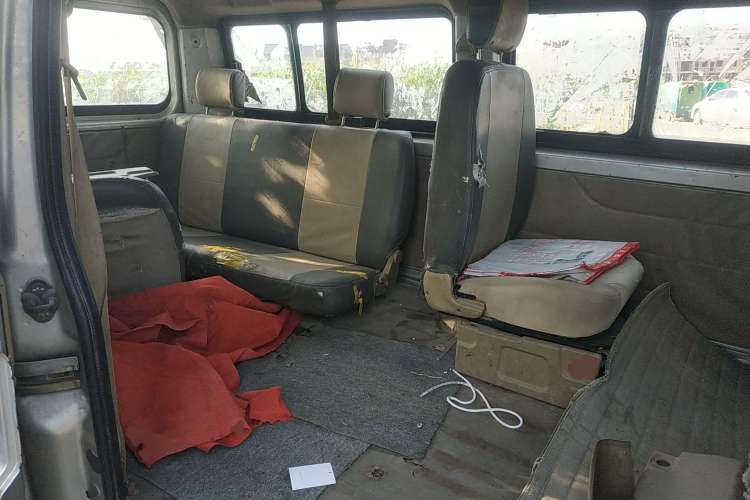 Used Dongfeng Xiaokang C37 2012 1.4L Standard Edition DK13-06