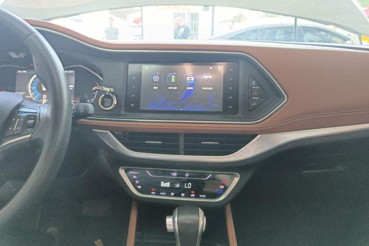 Used Zotye T300 2017 1.5T CVT Flagship Model
