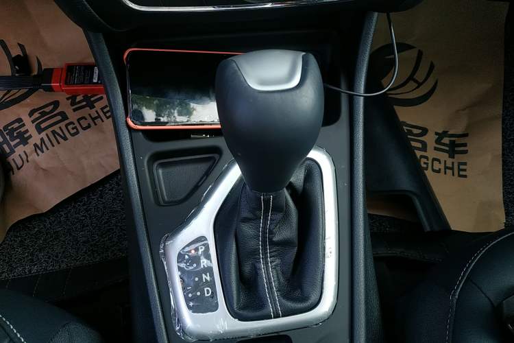 Used Jeep Cherokee 2020 2.0L Two-Wheel Drive Classic Sports Edition
