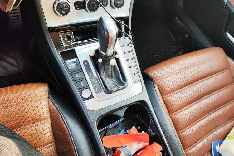 Used Volkswagen CC 2013 2.0 TSI Ultimate Model Gear Lever