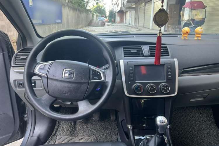 Used Zotye Z300 2014 1.5L Urban Edition Manual Luxury Model
