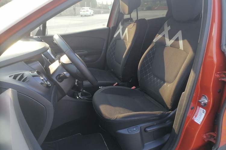 Used Renault Captur 2015 1.2T Automatic Comfort Edition
