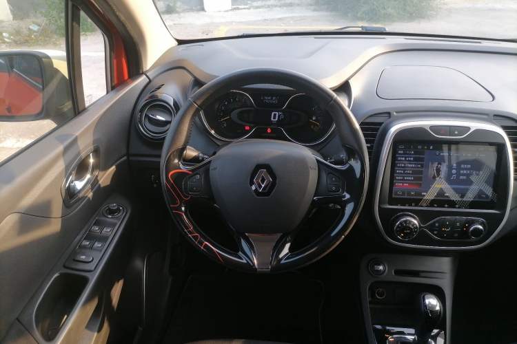 Used Renault Captur 2015 1.2T Automatic Comfort Edition
