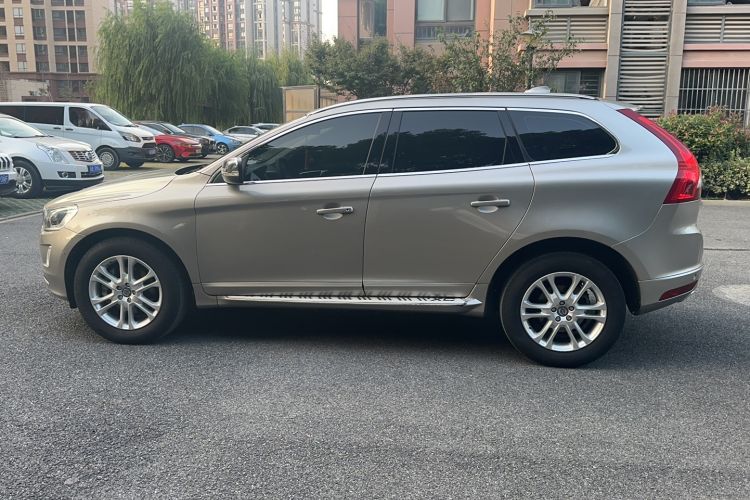 Used Volvo XC60 2015 T5 Zhiyi Edition
