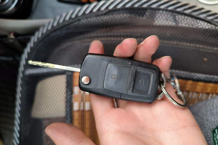 Used Everus S1 2014 1.3L Manual Comfort Edition
