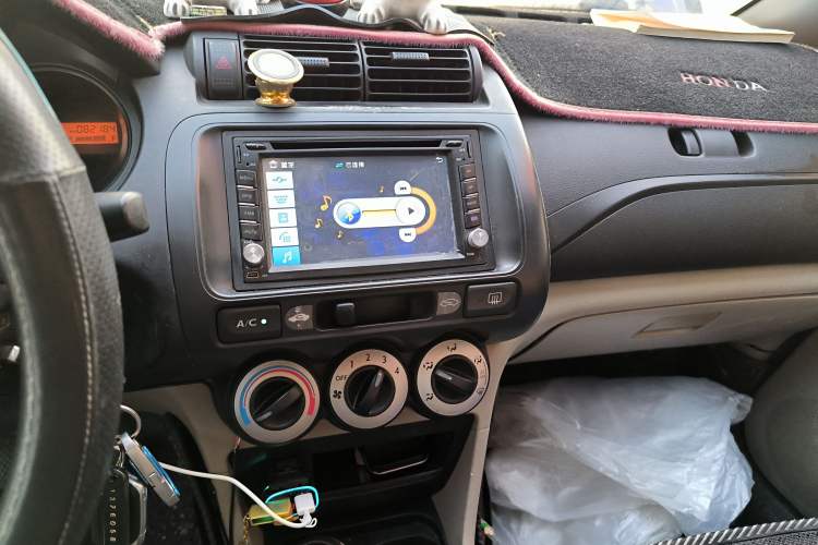 Used Everus S1 2014 1.3L Manual Comfort Edition
