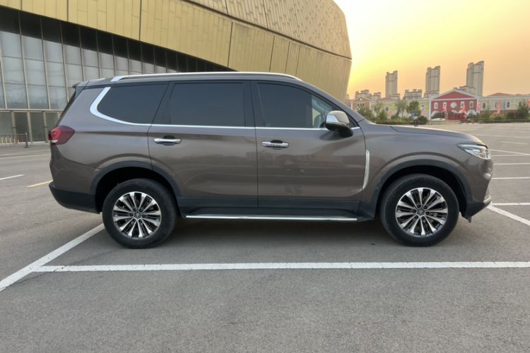 Used SAIC MAXUS D90 2017 2.0T Automatic All-Wheel Drive Polaris
